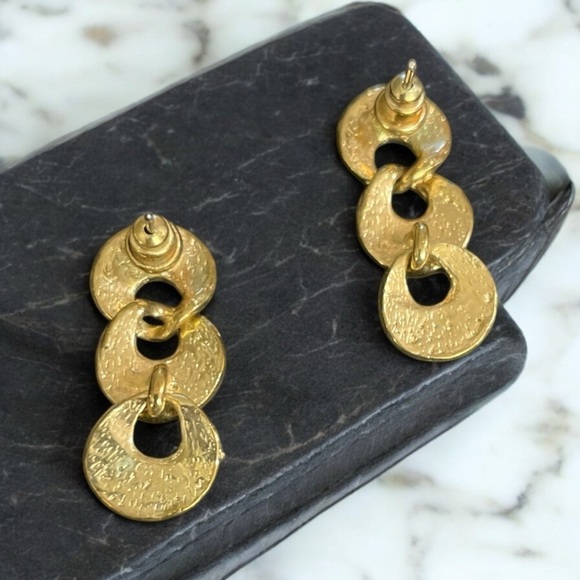 Gold Tone Cream Enamel
Chain Link Earrings - Picture 3 of 7
